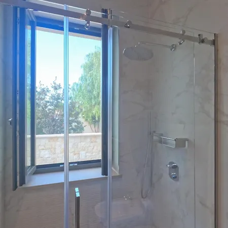 Dimora Giulia Πανσιόν 4*