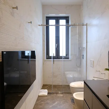 Dimora Giulia Πανσιόν