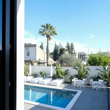 Dimora Giulia Πανσιόν 4*